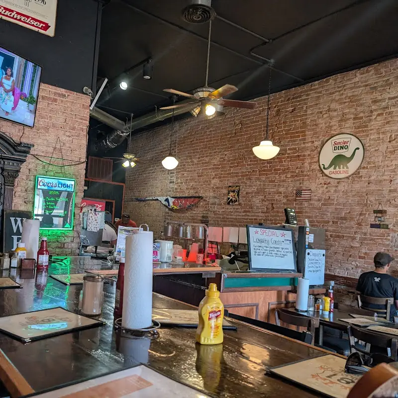 81 Bar And Grill