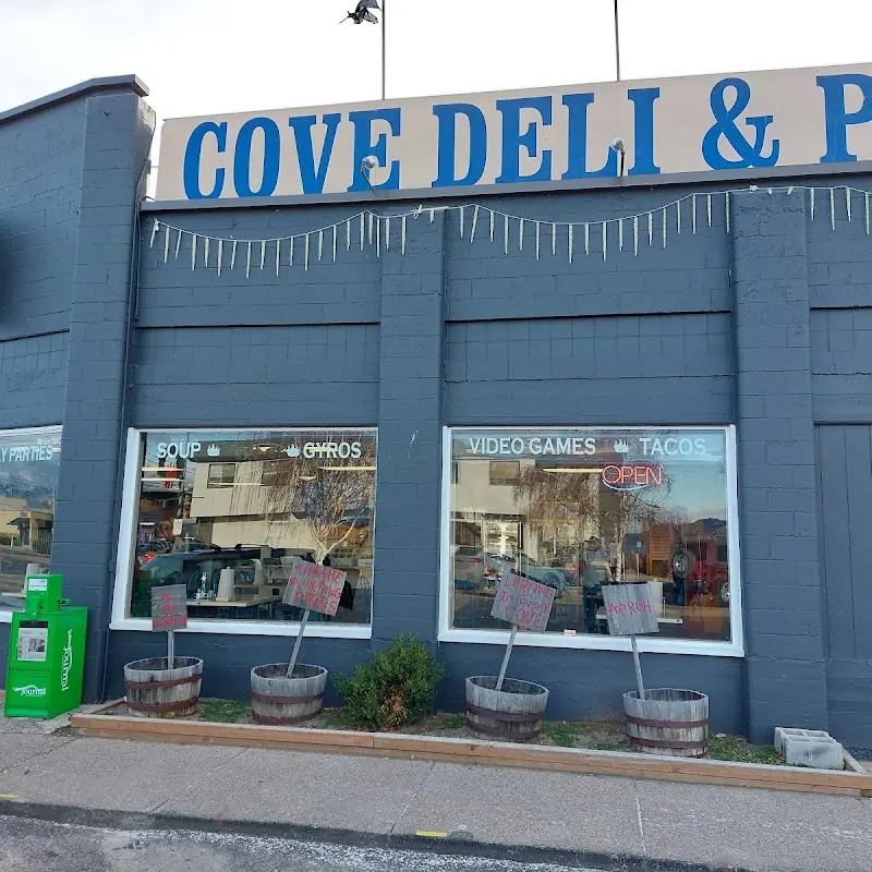 Cove Deli & Pizza