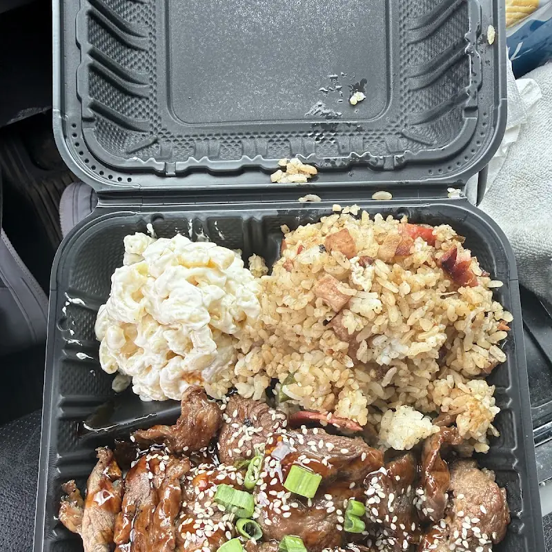 Ono Grinds Hawaiian food