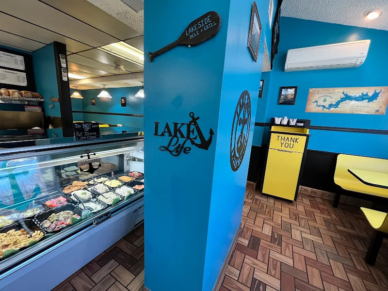 Lake Side Deli & Grill