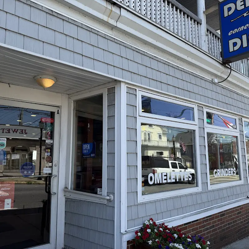 Dean's Corner Diner