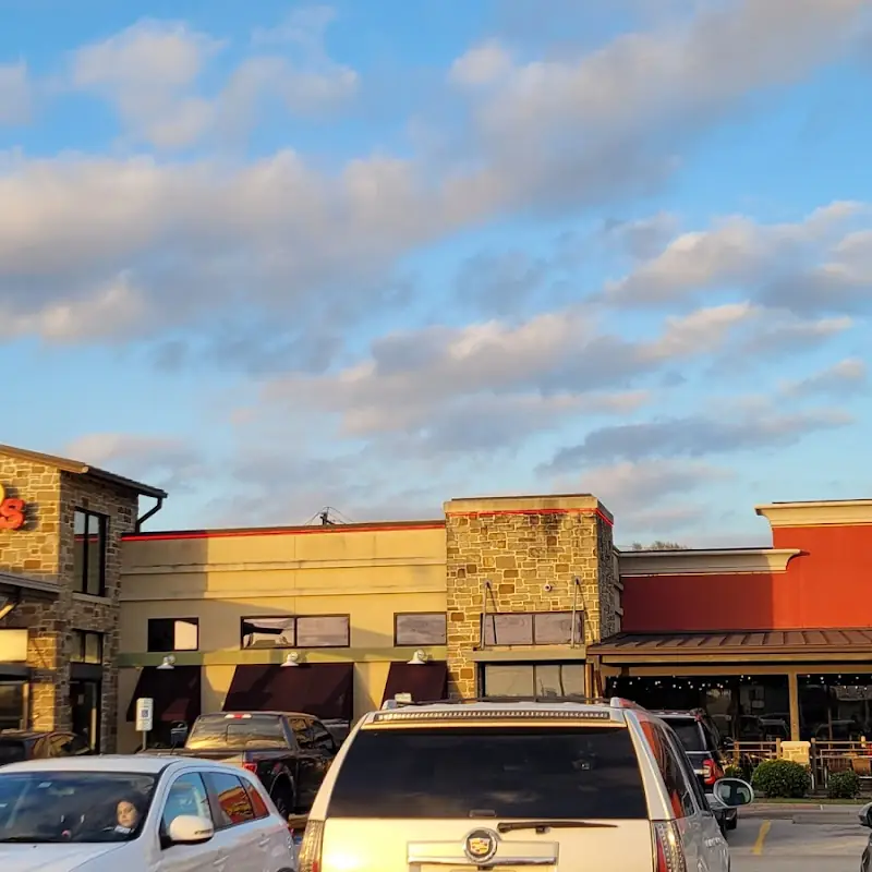 Fuddruckers