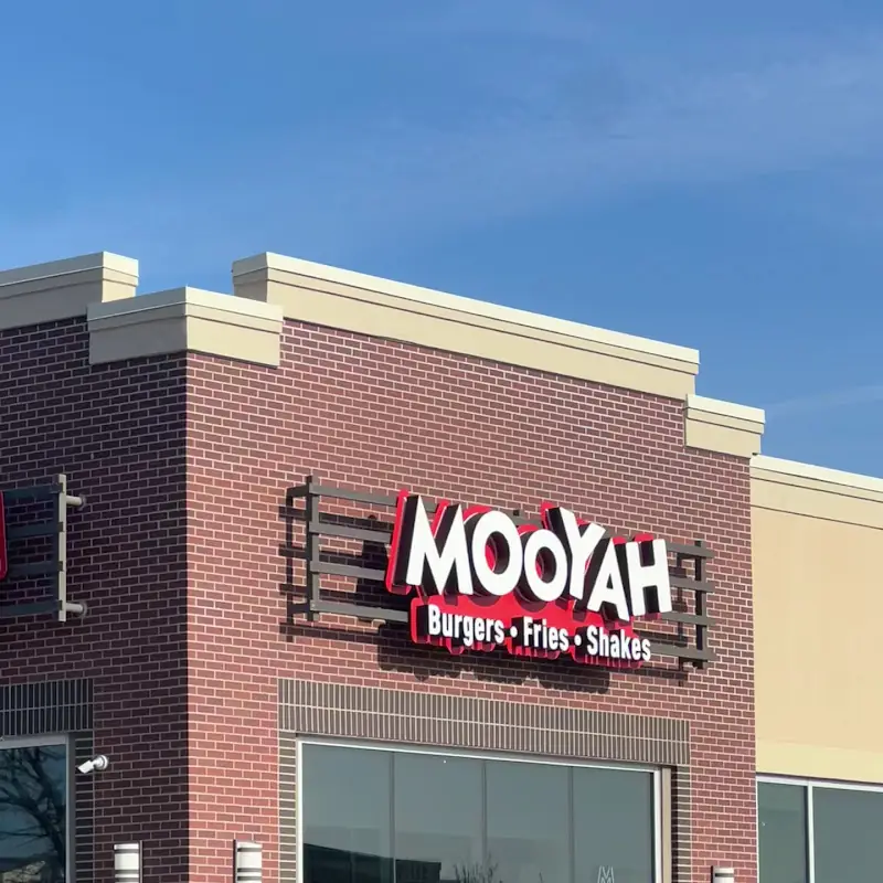 MOOYAH Burgers, Fries & Shakes