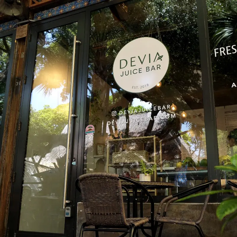 Devia Juice Bar at Upper Buena Vista