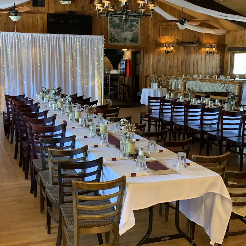 Clancy's on Island Lake at Vacationaire Resort