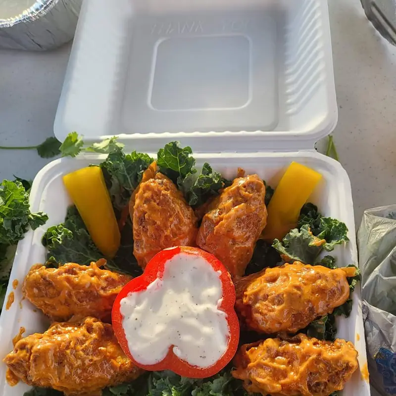 Kickin Wingz & Thingz