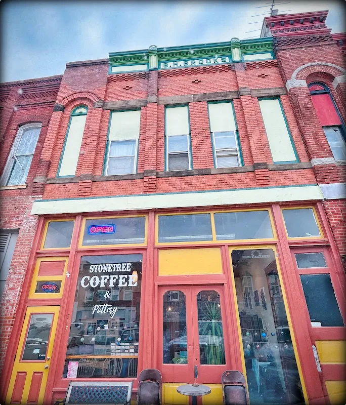 Stonetree Coffee & Pottery