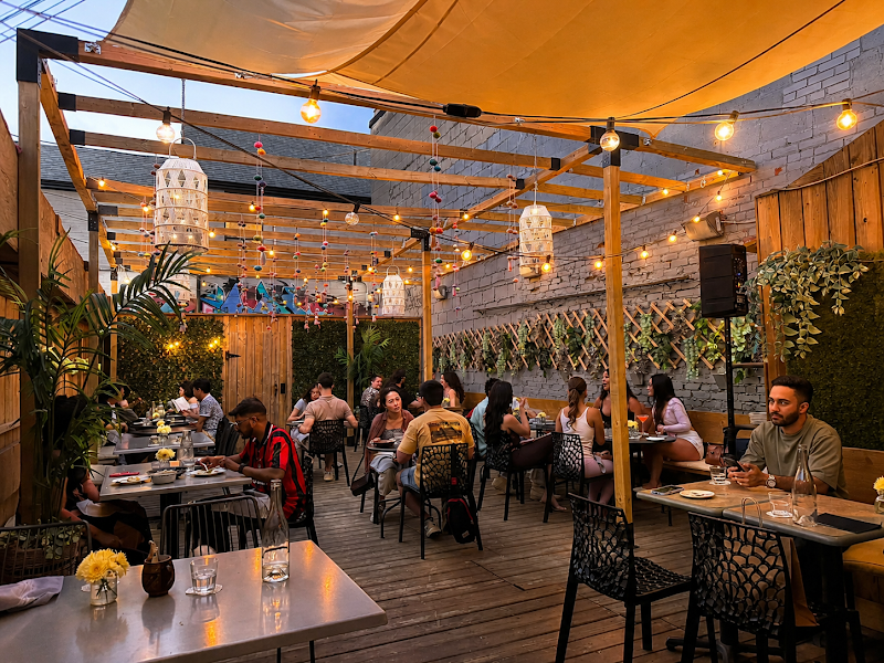 Nuna Kitchen & Bar