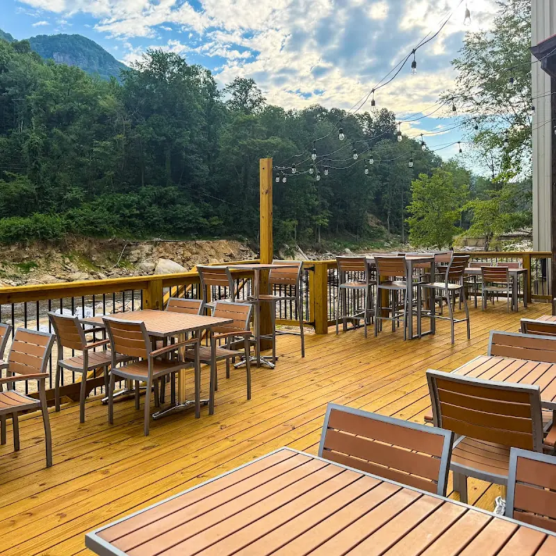 Riverwatch Bar & Grill