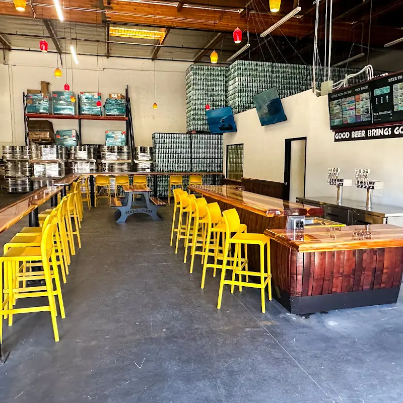 Pizza Port Tasting Room