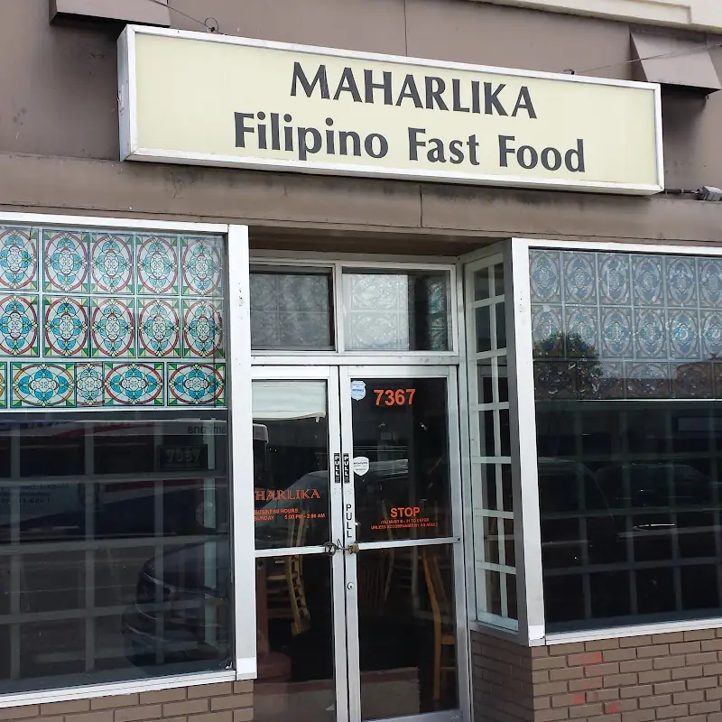 Club Maharlika Filipino