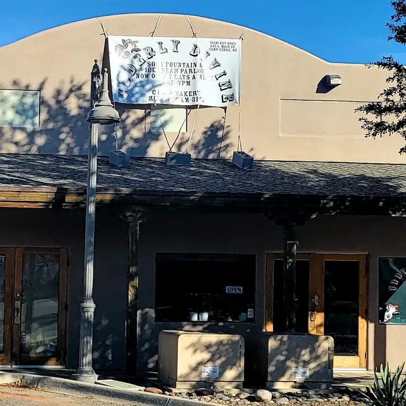 Udderly Divine Cafe & Bakery