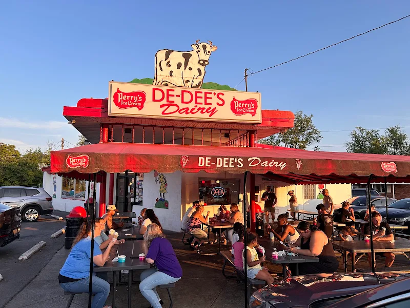 De Dee's Dairy