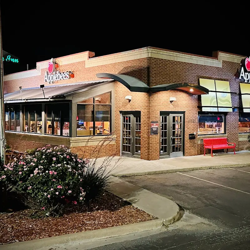 Applebee's Grill + Bar