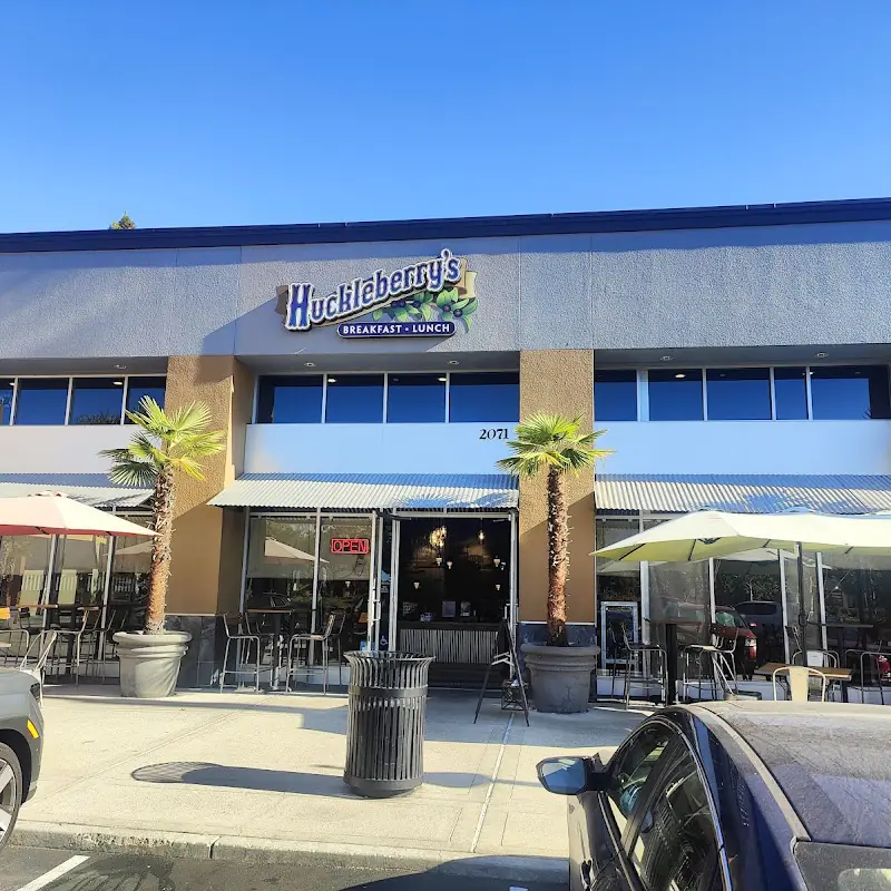 Huckleberry's Breakfast & Lunch