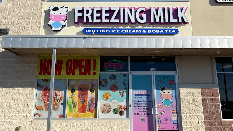 Freezing Milk Rolling Ice Cream & Boba Tea