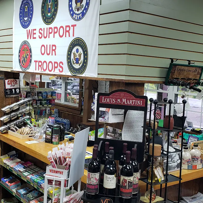 Debanville's General Store & Cafe