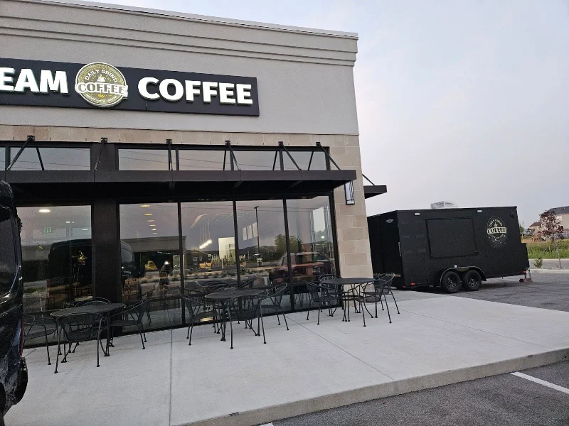 The Daily Grind Coffee and Ice Cream Shop / Ice Cream open til 8