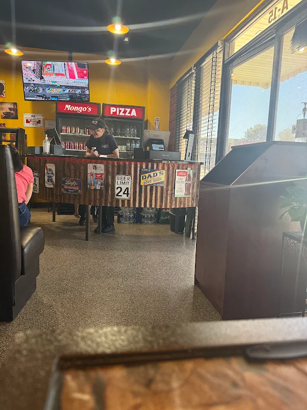 Mongo's Pizza