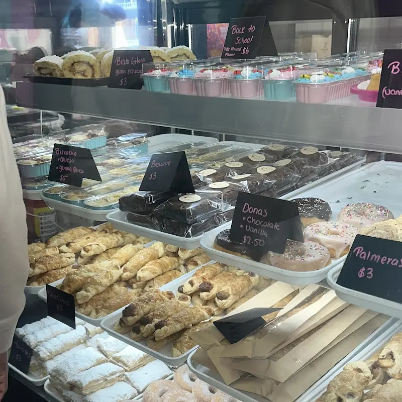 Sueños de azucar bakery LLC