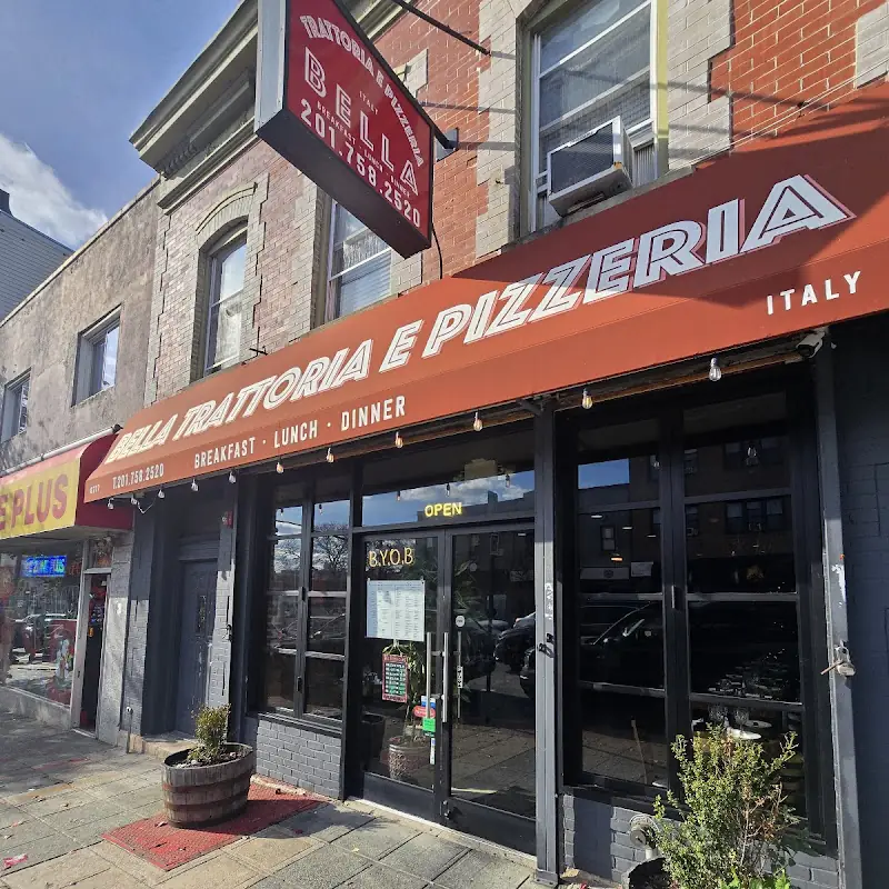 Bella Trattoria E Pizzeria