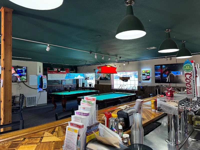 Knappa pizza and bar