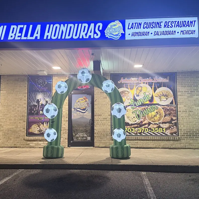 Ensalada Con Salmón / Grilled Salmon