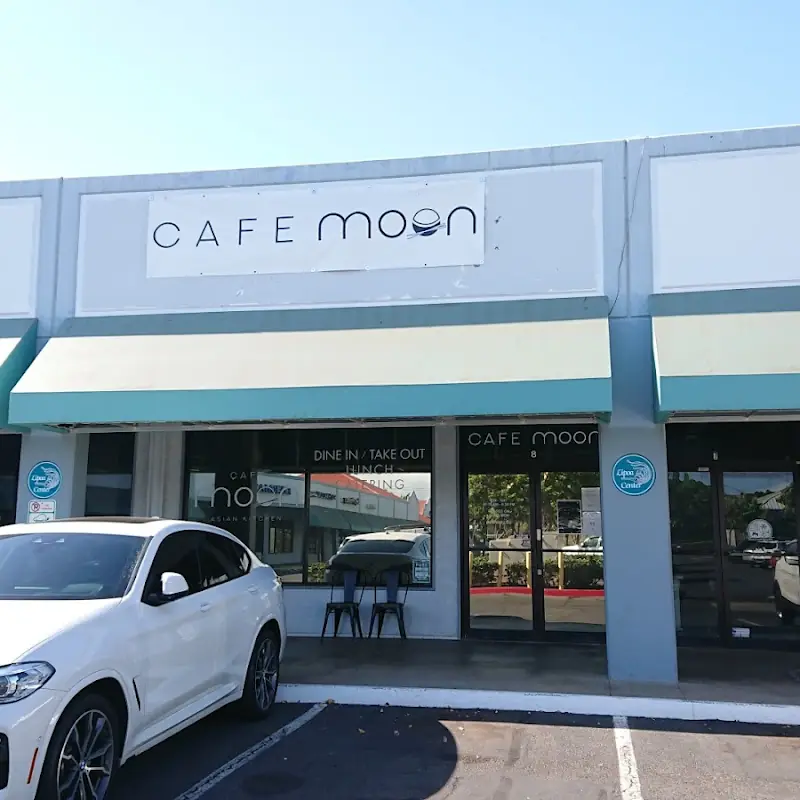 Cafe Moon