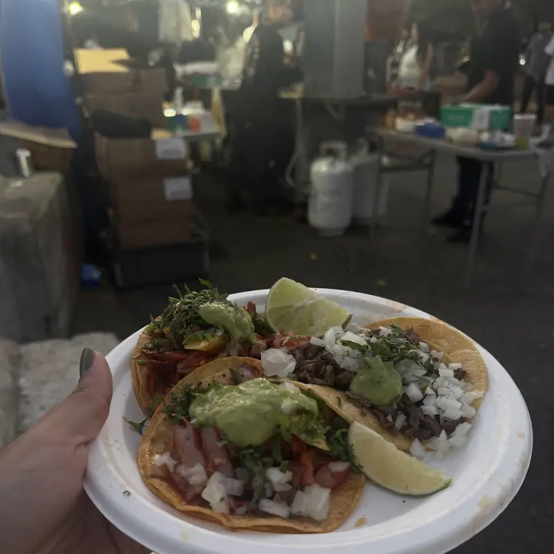 La Cuadra Tacos - Street