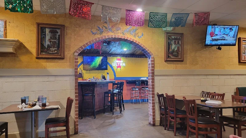 Ellio’s Mexican Restaurant Bar and Grill
