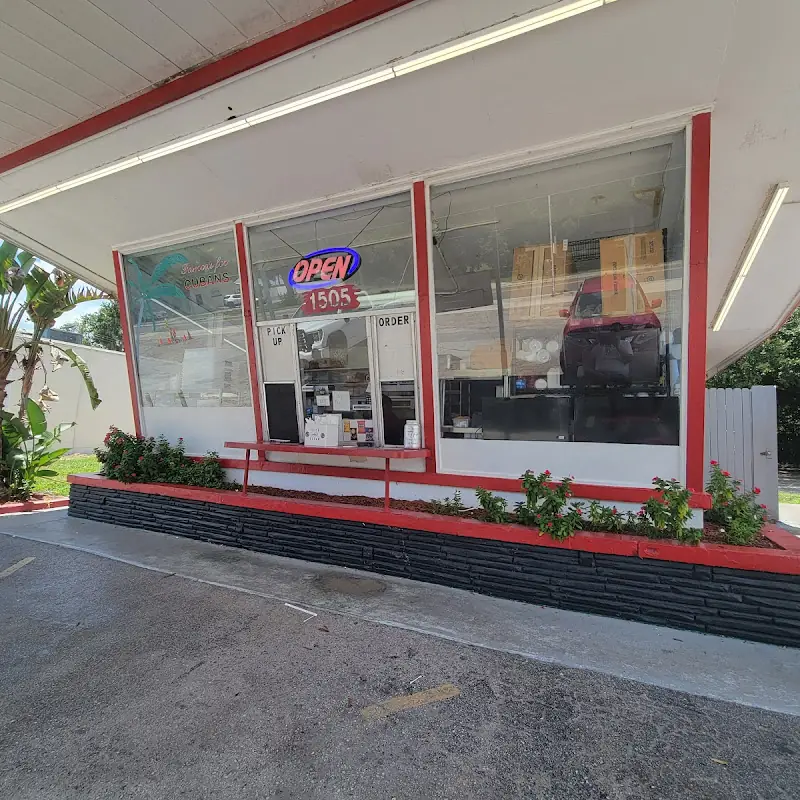 Strawberry Hut Sandwich Shop