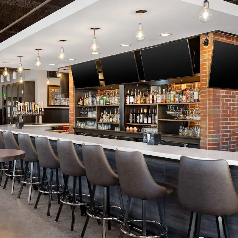 Coaches Sports Bar & Grill