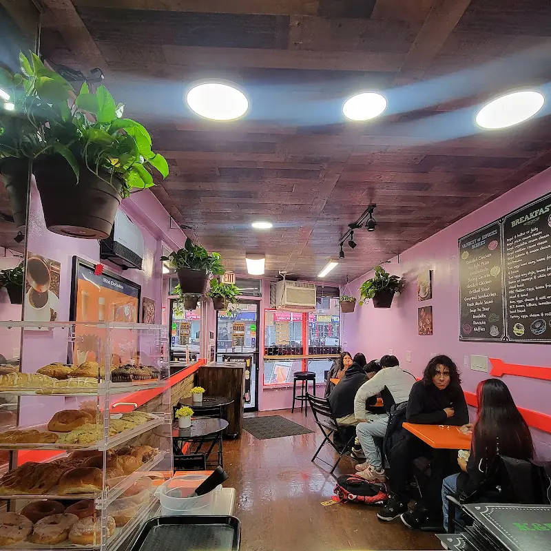 Caesar Bakery Café