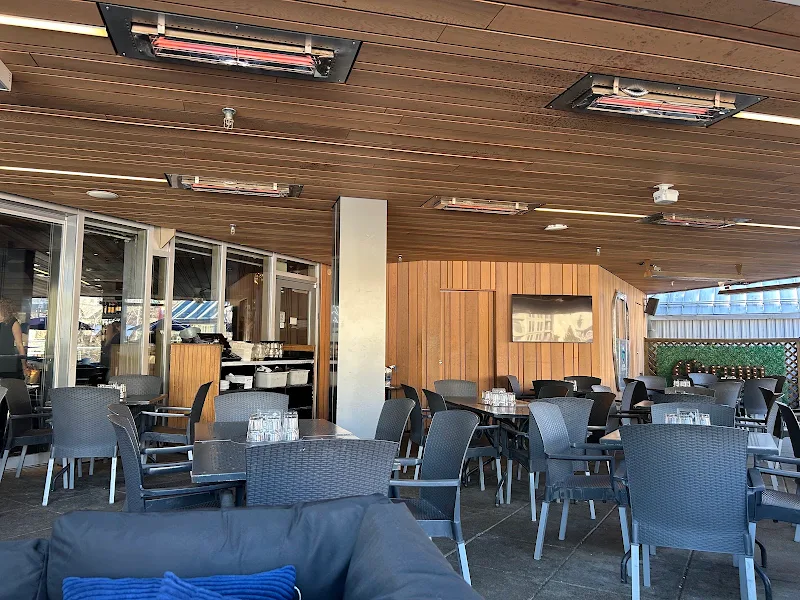 Garibaldi Lift Co. Bar & Grill