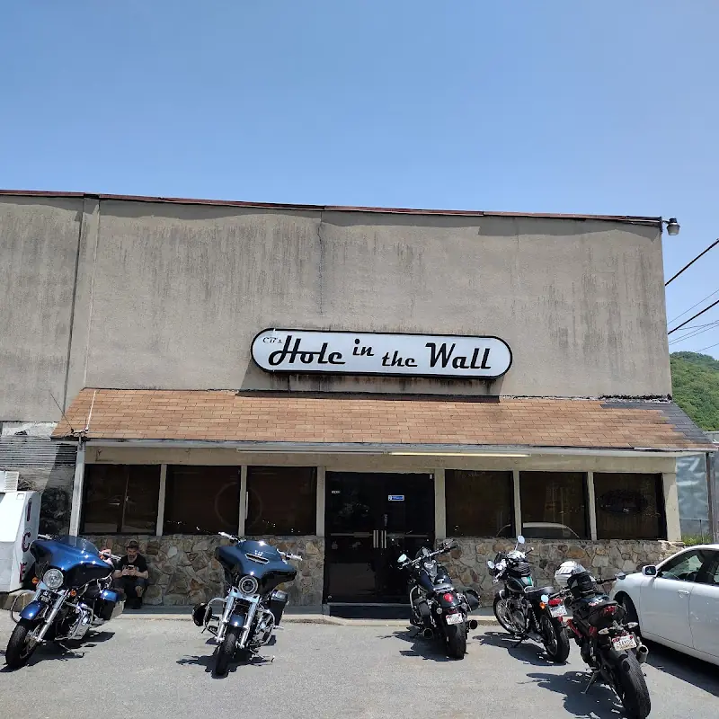 CB's Hole in the Wall