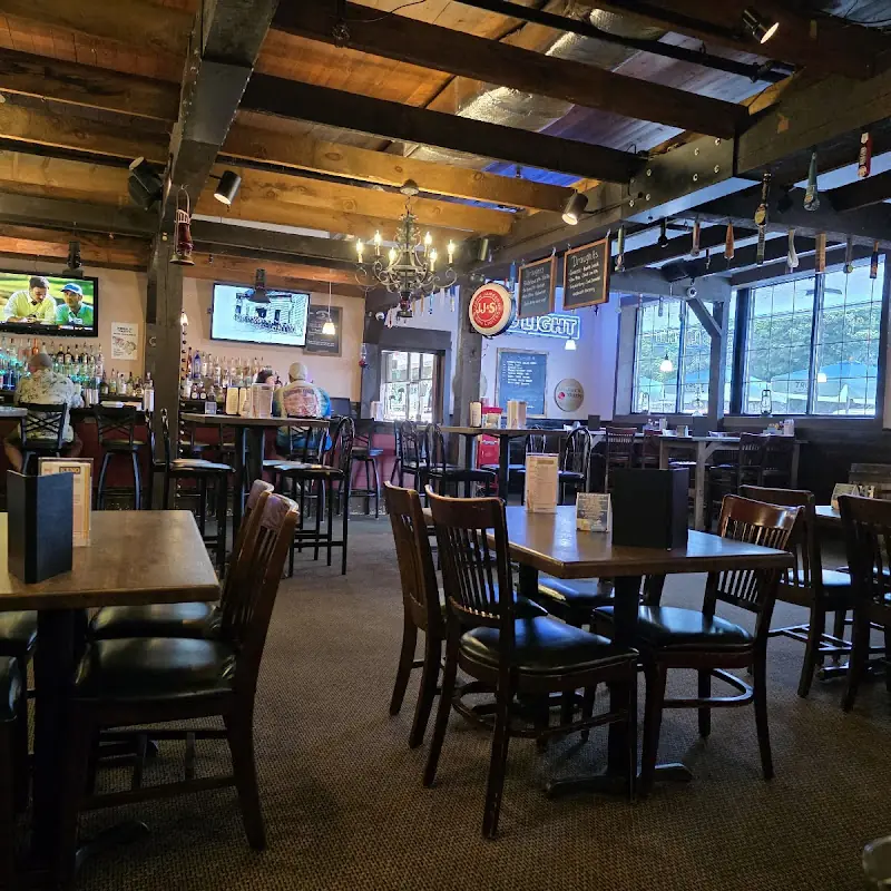 Liz's Tavern