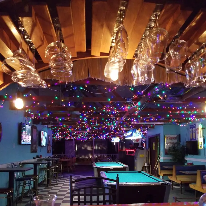 Hulas Bar and grill