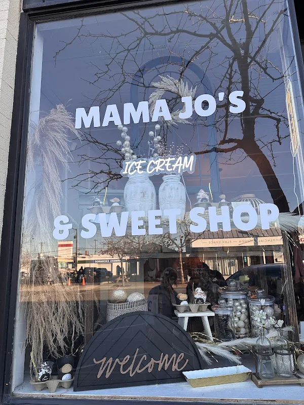 Mama Jo's Ice Cream & Sweet Shop