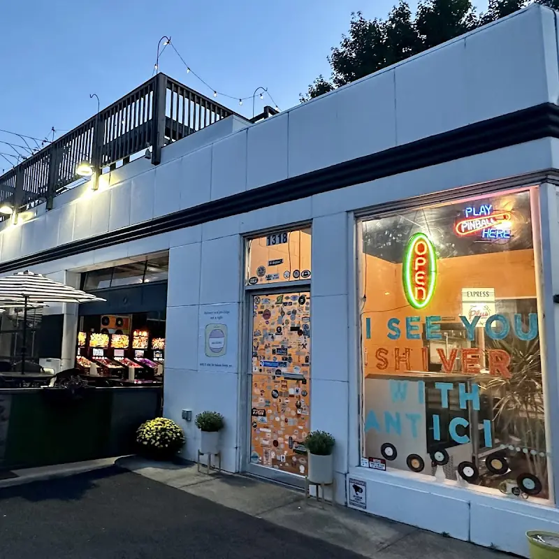 Black Circle Bistro