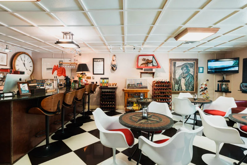 Swimming Mermaid Coffee House & Wine Bar at Point South KOA