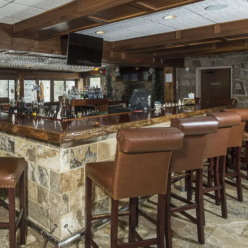 Dutch's At Silver Tree Restaurant