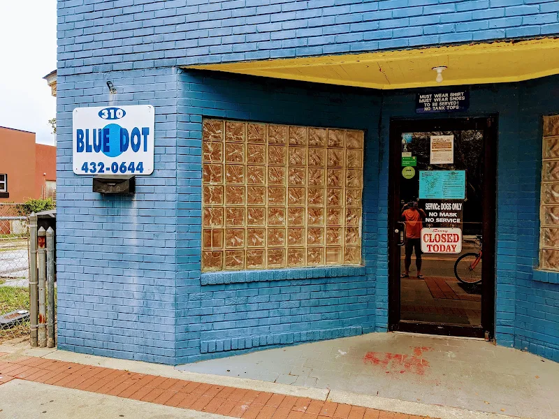 Blue Dot café