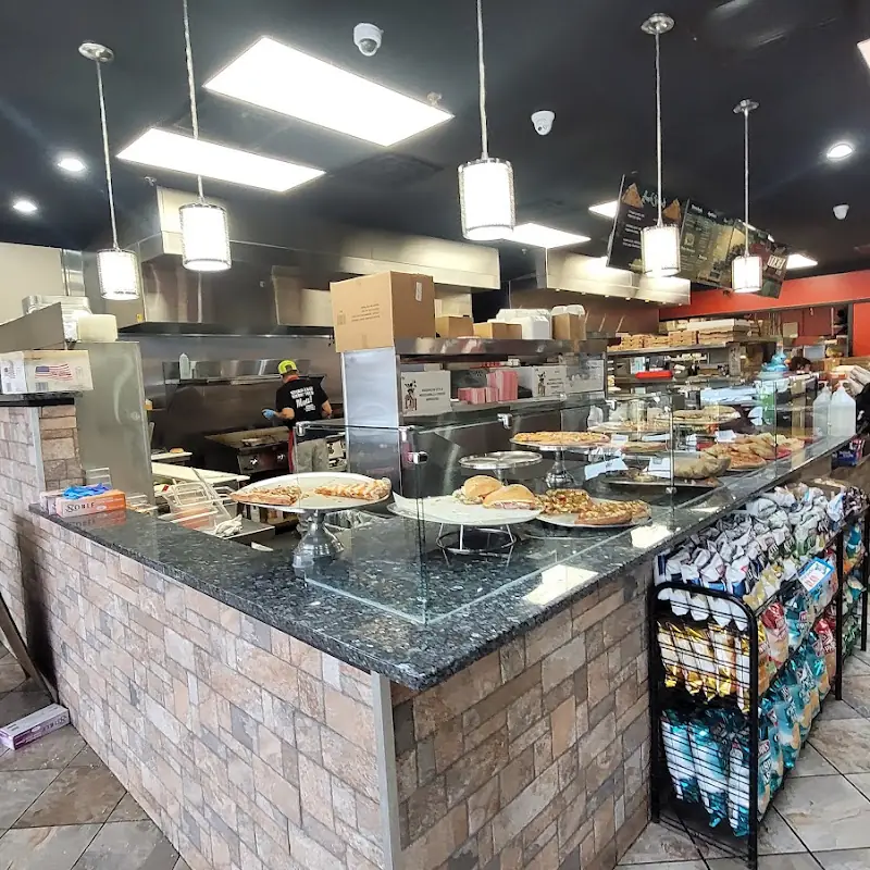 Mama's Pizza and Grill
