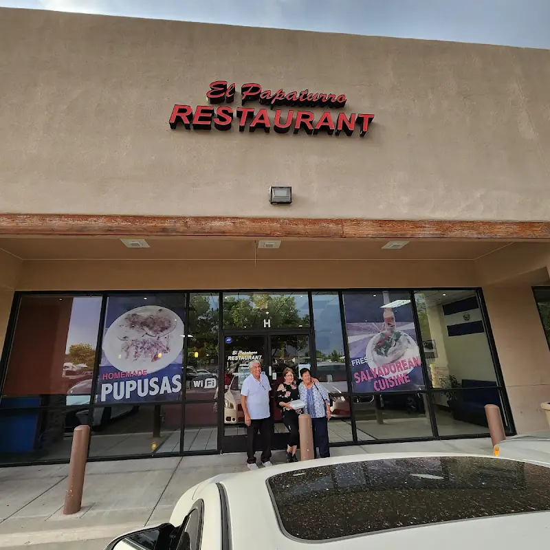 El Papaturro Restaurant Salvadorian food
