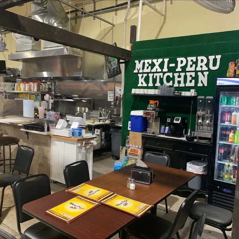 el bar de mexiperu Kitchen