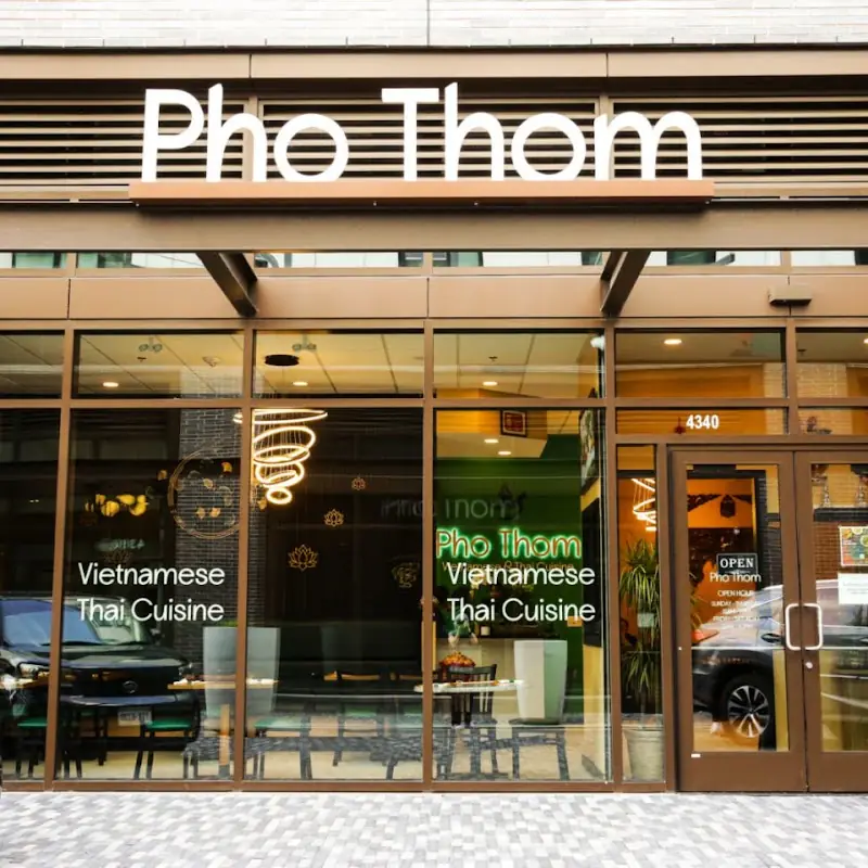 Pho Thom