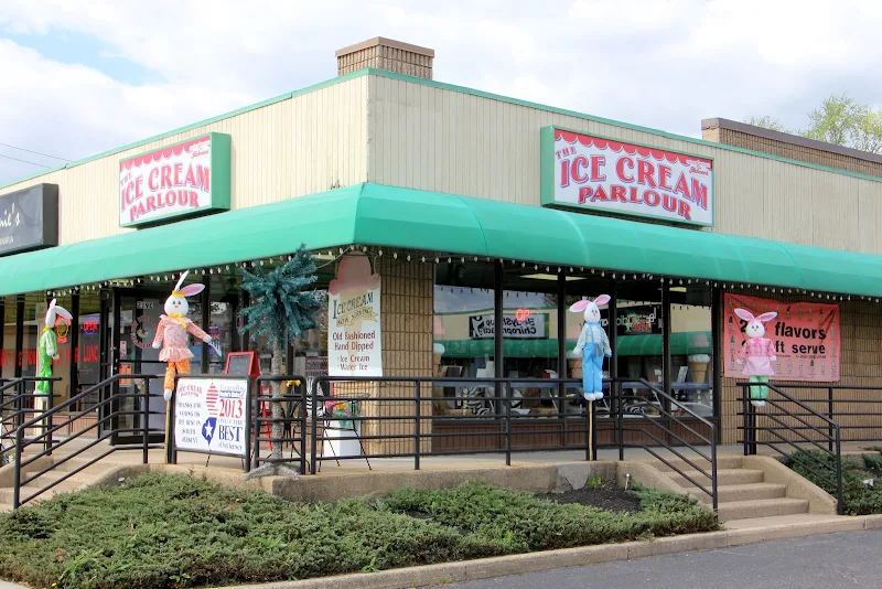 Ice Cream Parlour