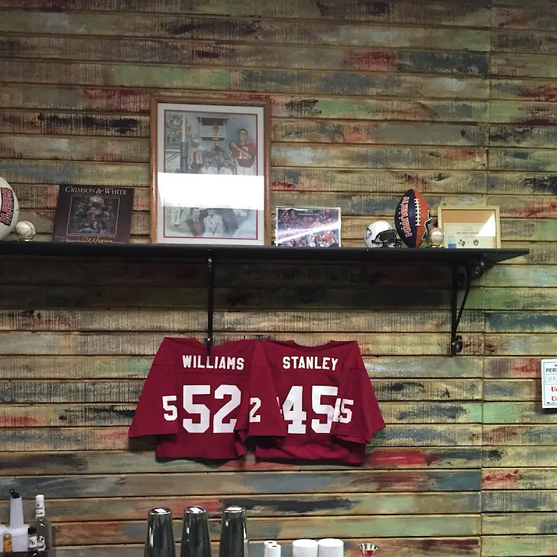 Stell's Sports Grille