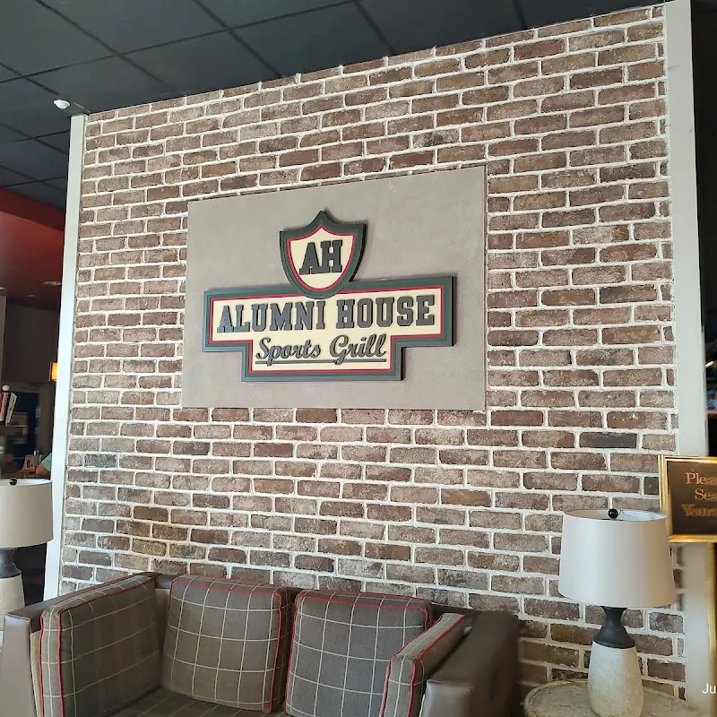 Alumni House Sports Grill