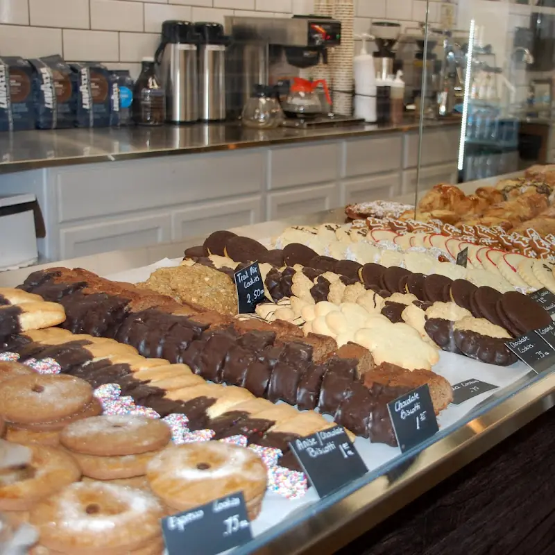 Amazing Breads and Cakes LLC